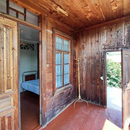 Racha Chogovadze'S Guest House Ambrolauri Esterno foto