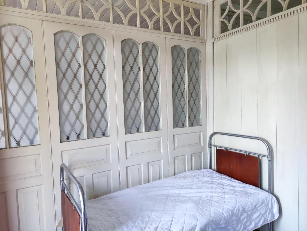 Racha Chogovadze'S Guest House Ambrolauri Esterno foto
